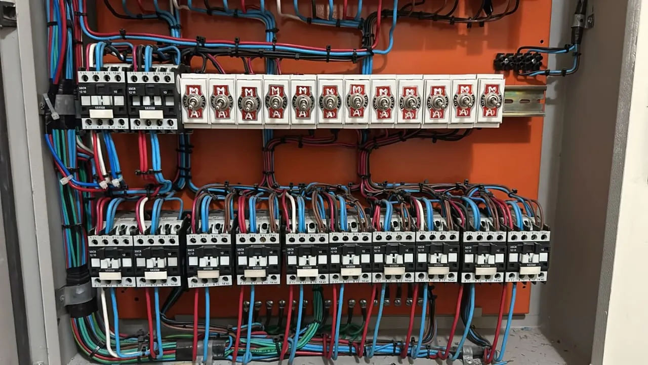 Instalación eléctrica – SC Construcción