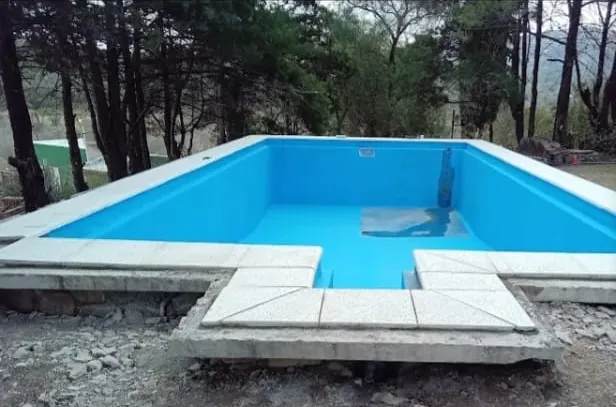 Piscina de hormigón terminada